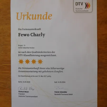 Charly * הלנתאל