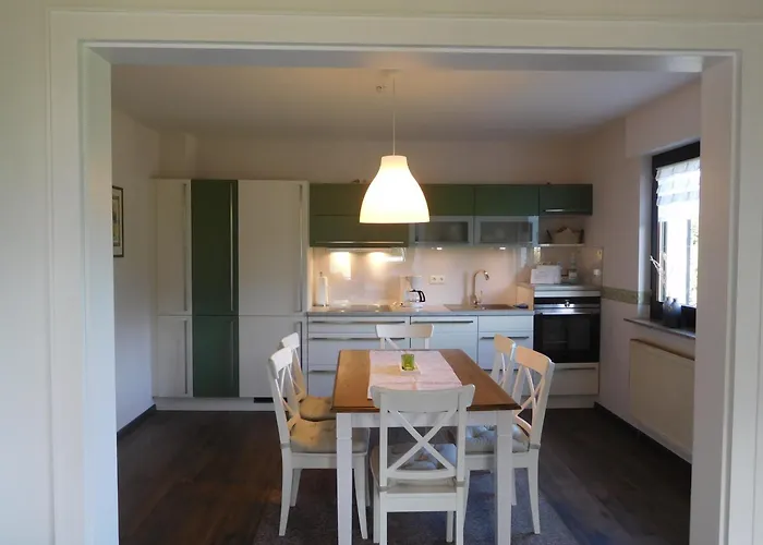 Charly * هيلينثال